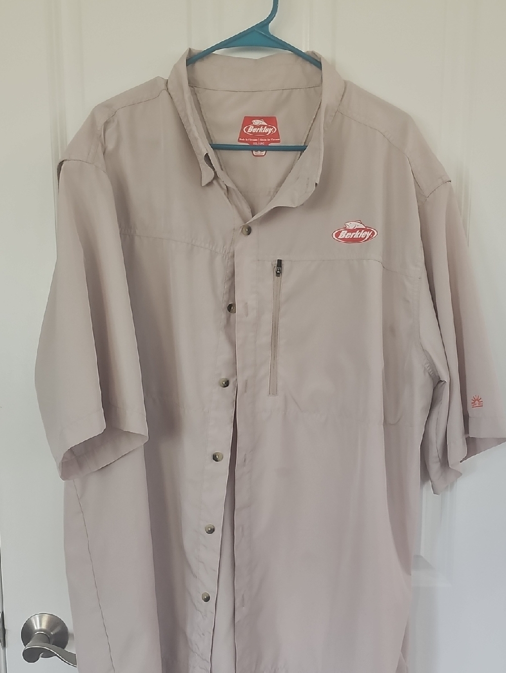 Berkley Men's Short Sleeve Button-Down Shirt in Light Beige